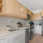 Emerald Ridge - Luxe Hollywood Walk Of Fame